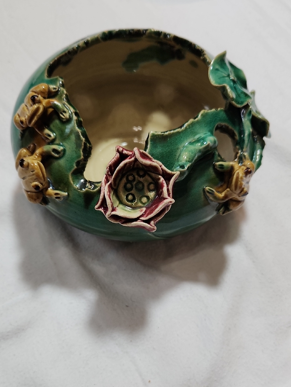 Handmade Ceramic Lotus & Frog Decorative Bowl - Green